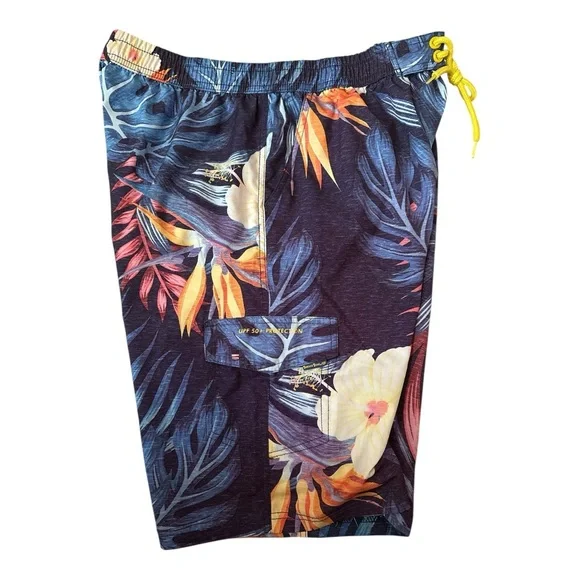 Banana Boat Men’s Swim Trunks with UPF 50 Protection - Picture 4 of 9